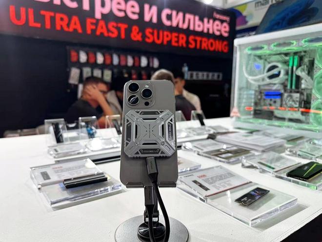 Sviaz消费电子盛会中国存储品牌科技出海战略再添里程碑！MG不朽情缘从欧亚腹地辐射全球：领德创科技亮相俄罗斯2025(图4)