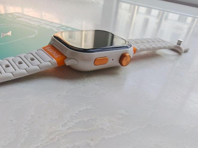 hug宝护光X8青少年电话手表之体验不朽情缘网站可换电操作续航不断Bae(图7)